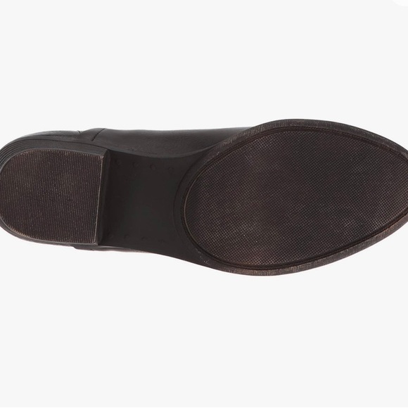 NWOT  Sugar Women's Tessa Ankle Bootie - Picture 5 of 5